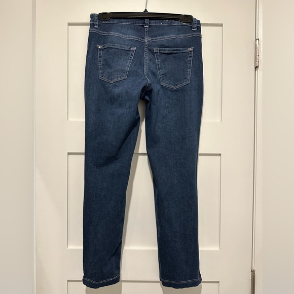 Mac Dream Chic size US8, Natural Denim rinse. Great condition - Picture 1 of 6